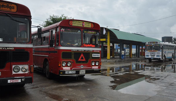 இலங்கை போக்குவரத்து சபையின் தொழிற்சங்கங்கள் சில பணிபுறக்கணிப்பில்…
