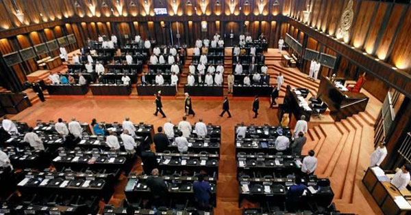 பாராளுமன்ற தெரிவுக் குழுவுக்கு ராஜித மற்றும் நளிந்த ஜயதிஸ்ஸ இணைப்பு