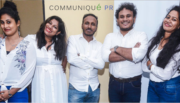Communiue PR நவீன யுக சமூக-சூழலியல் சவால்களுக்கு பெறுமானங்களை ஒழுங்கமைக்கின்றது Communiue PR நவீன யுக சமூக-சூழலியல் சவால்களுக்கு பெறுமானங்களை ஒழுங்கமைக்கின்றது