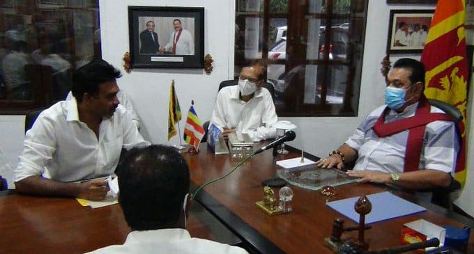 பொதுத்தேர்தலில் அமரர் ஆறுமுகன் தொண்டமானுக்கு பதிலாக ஜீவன் தொண்டமான் பொதுத்தேர்தலில் அமரர் ஆறுமுகன் தொண்டமானுக்கு பதிலாக ஜீவன் தொண்டமான்