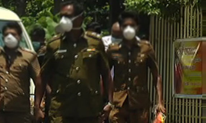 தடுப்பூசி செலுத்தும் பணிகளில் இருந்து விலகல் தடுப்பூசி செலுத்தும் பணிகளில் இருந்து விலகல்