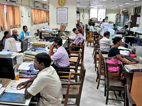 அடுத்த ஆண்டு அரச சேவைக்கான புதிய ஆட்சேர்ப்பு எதுவும் நடைபெறாது..!
