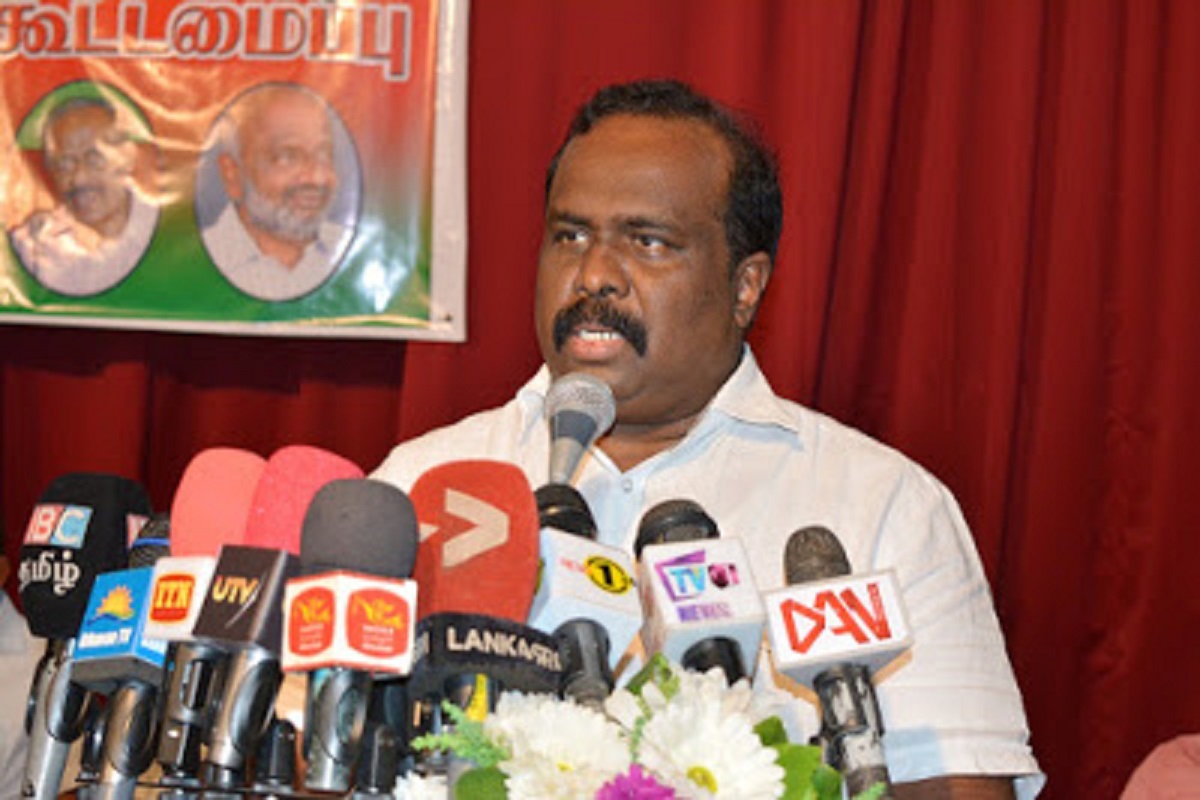 சரத் வீரசேகர நாட்டில் வாழத் தகுதியற்றவர் – தமிழ்த் தேசியக் கூட்டமைப்பு கடும் அறிக்கை..! சரத் வீரசேகர நாட்டில் வாழத் தகுதியற்றவர் – தமிழ்த் தேசியக் கூட்டமைப்பு கடும் அறிக்கை..!