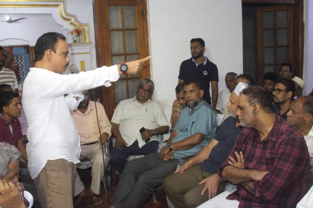 கட்சி விட்டு கட்சி பாய்பவர்களிடம் முஸ்லிம் காங்கிரஸை தாரைவார்க்க் முடியாது : பிரதிப்பொருளாளர் ஏ.சி.யஹ்யாகான்..! கட்சி விட்டு கட்சி பாய்பவர்களிடம் முஸ்லிம் காங்கிரஸை தாரைவார்க்க் முடியாது : பிரதிப்பொருளாளர் ஏ.சி.யஹ்யாகான்..!