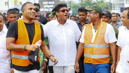 ஜனாதிபதி பதவி ஆசையை மறந்துவிட்டு ரணிலுடன் இணையுமாறு சஜித்திற்கு இறுதி அழைப்பு விடுக்கும் ஹரீன்..! ஜனாதிபதி பதவி ஆசையை மறந்துவிட்டு ரணிலுடன் இணையுமாறு சஜித்திற்கு இறுதி அழைப்பு விடுக்கும் ஹரீன்..!