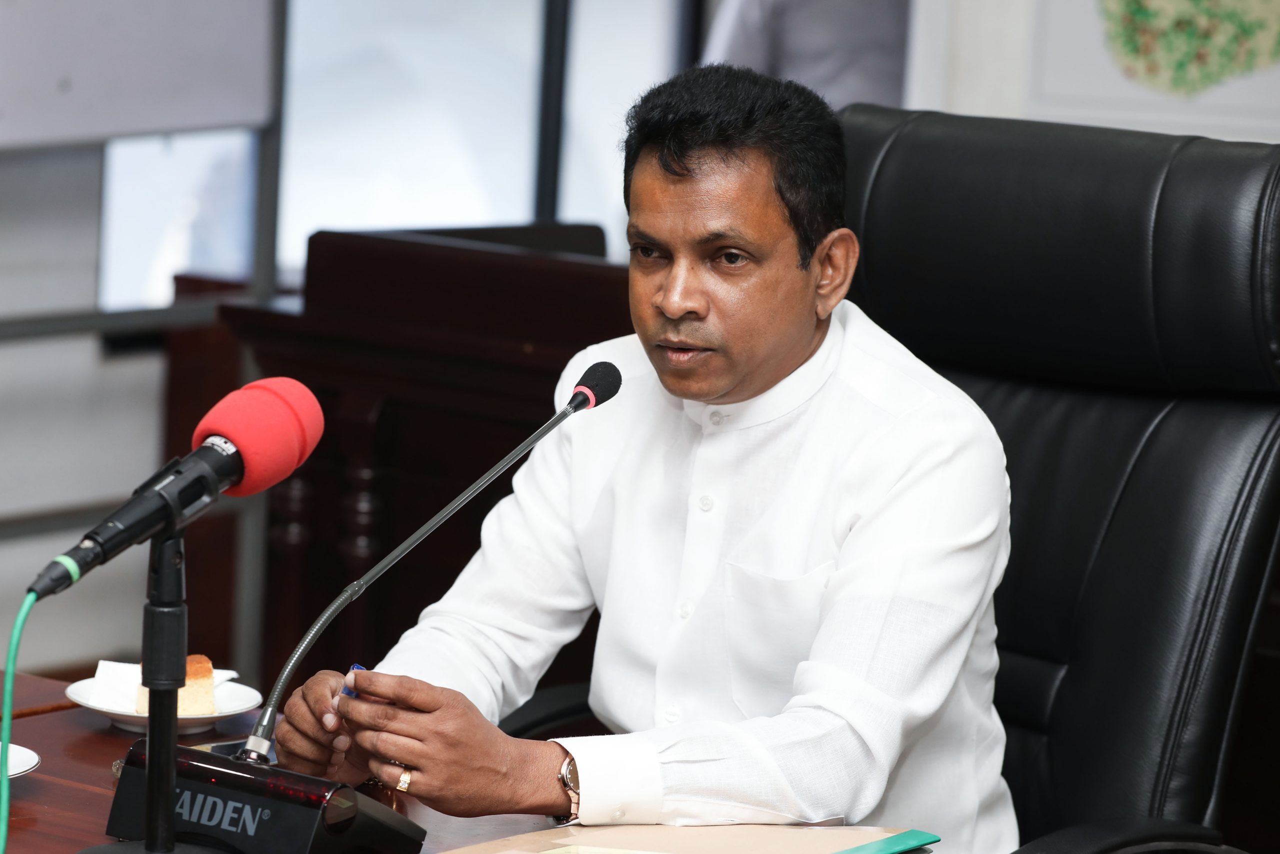 உள்ளூராட்சி சபைகளிலுள்ள 8400 பேருக்கு பணி நிரந்தரமாக்கப்படும்: ராஜாங்க அமைச்சர் தெரிவிப்பு..! உள்ளூராட்சி சபைகளிலுள்ள 8400 பேருக்கு பணி நிரந்தரமாக்கப்படும்: ராஜாங்க அமைச்சர் தெரிவிப்பு..!