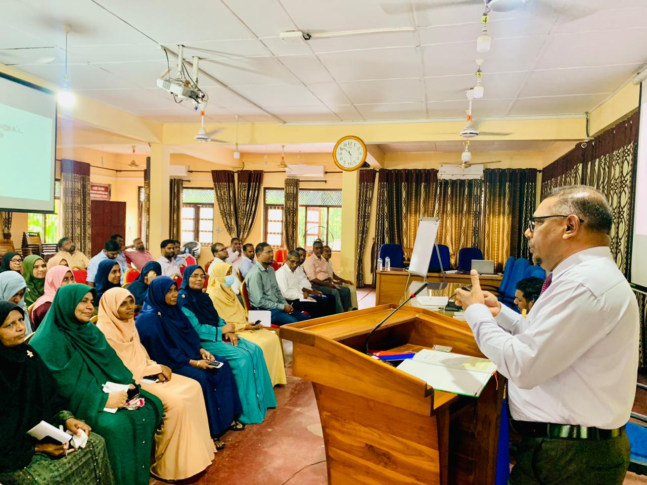 சம்மாந்துறையில் இலஞ்ச ஊழல் பற்றிய பயிற்சி..! சம்மாந்துறையில் இலஞ்ச ஊழல் பற்றிய பயிற்சி..!