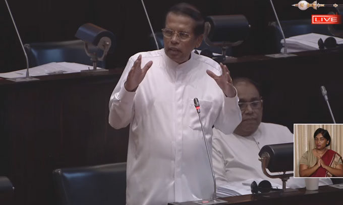 2010ஆம் ஆண்டு என்னை சுகாதார அமைச்சராக்கியது என்னை முற்றாக அழிக்கவே – மைத்திரி 2010ஆம் ஆண்டு என்னை சுகாதார அமைச்சராக்கியது என்னை முற்றாக அழிக்கவே – மைத்திரி