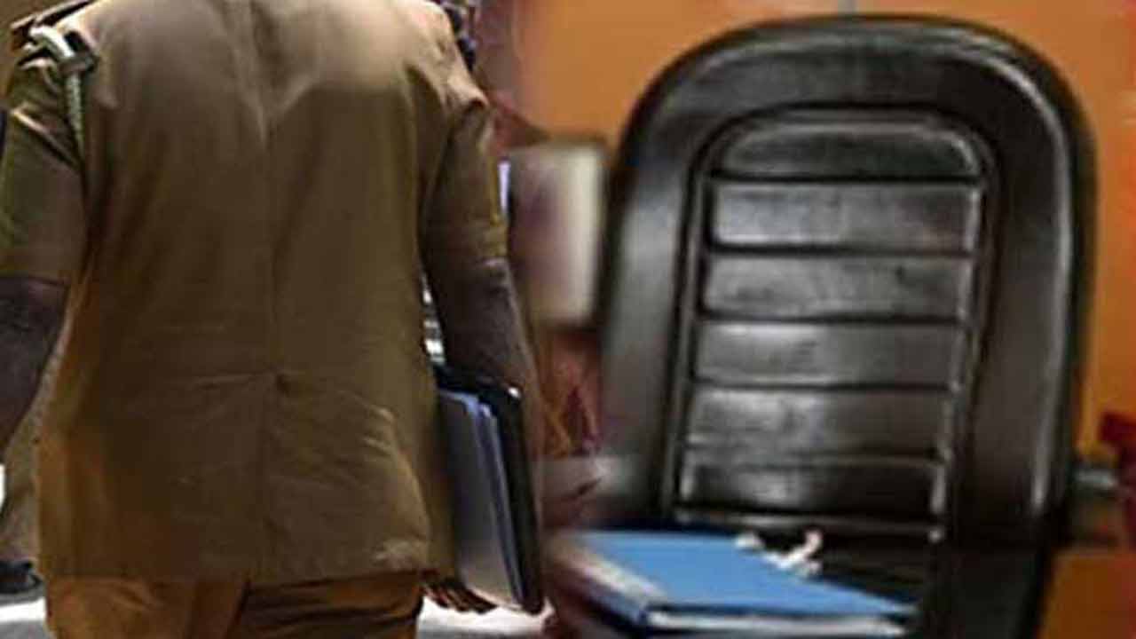 பொலிஸ் உயரதிகாரிகள் பலருக்கு இடமாற்றம்