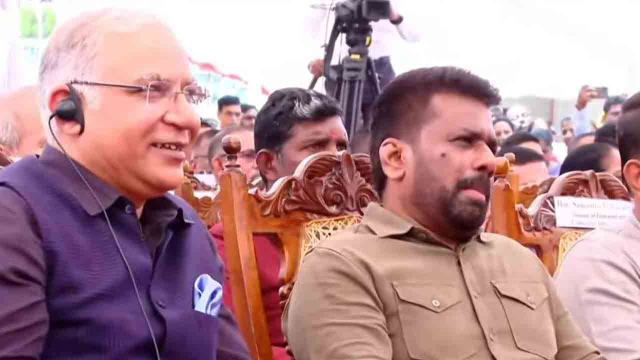 மலையக மக்களுக்கான வீட்டு உரிமை வழங்கும் நிகழ்வு ஆரம்பம் மலையக மக்களுக்கான வீட்டு உரிமை வழங்கும் நிகழ்வு ஆரம்பம்